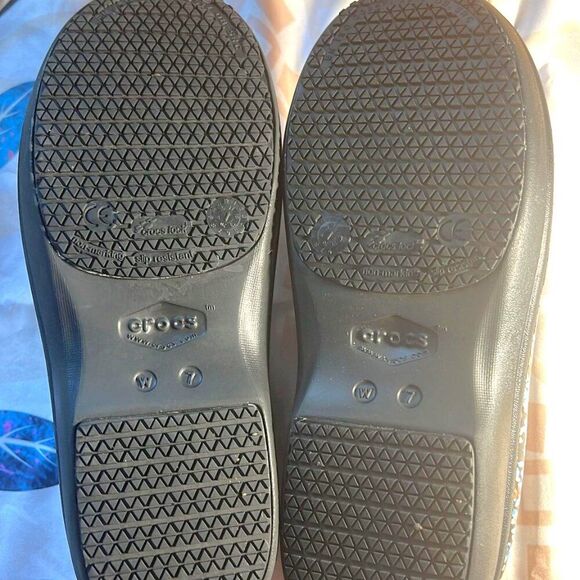 Crocs Women's Neria Pro Ii Clogs, Slip Resistant Work Shoes - Size W7 - Picture 7 of 8